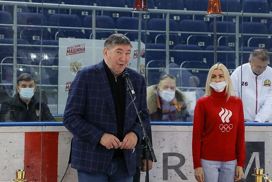 В Пензу на открытие хоккейного турнира приехал олимпийский чемпион Александр Кожевников