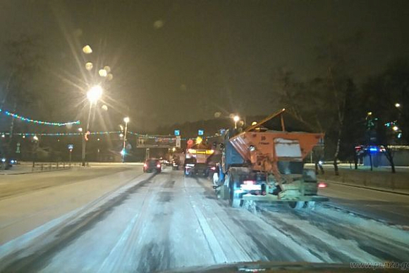 За ночь с Московской, Кирова и Урицкого вывезли горы снега