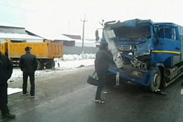 В Пензенском районе на трассе столкнулись два грузовика