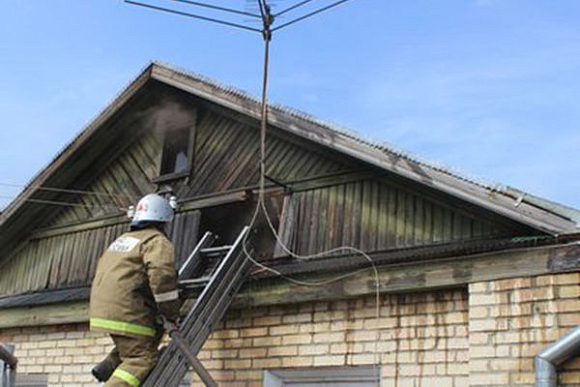 В Пензе дом на ул. Пугачева тушили 17 человек