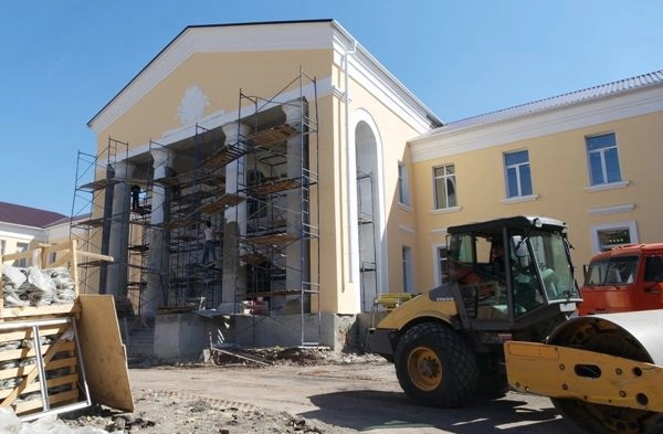 В Пензе завершаются работы по реконструкции бывшего роддома №1