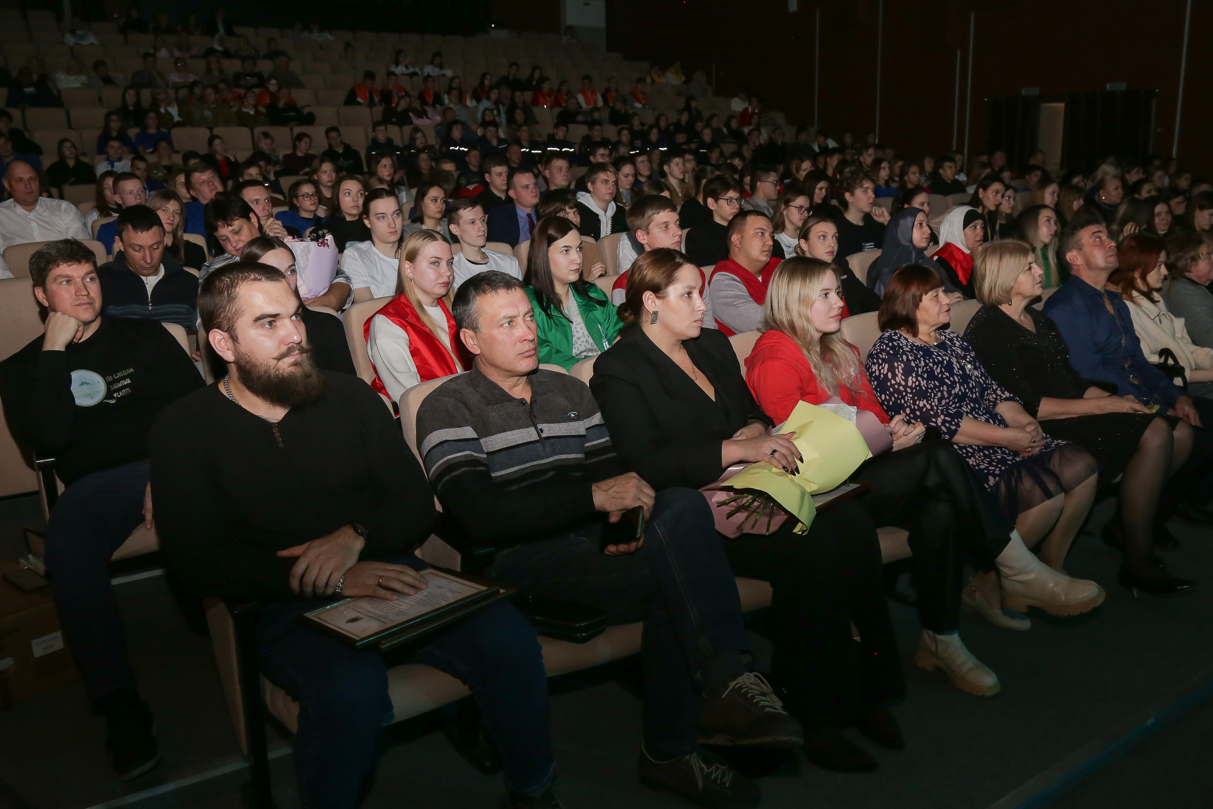 Волонтерское движение поддерживают многие