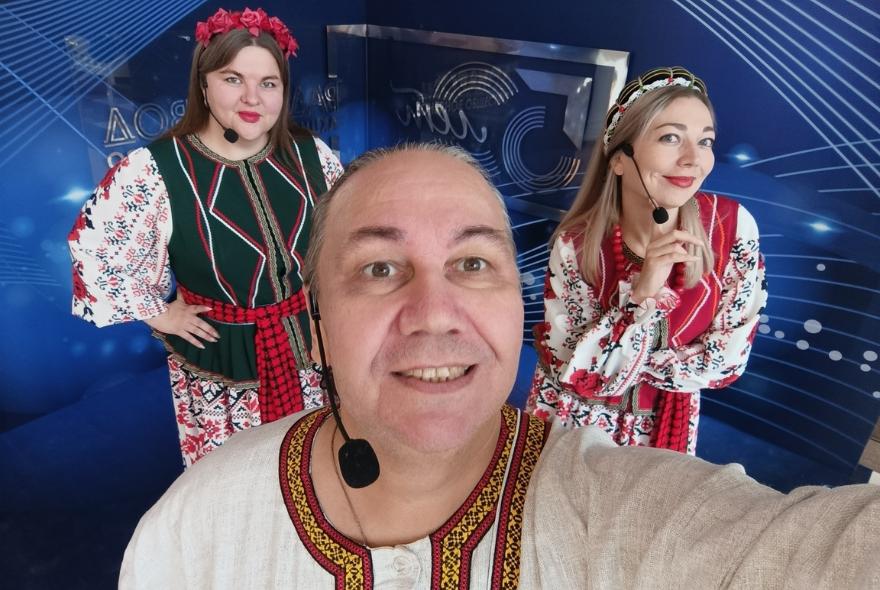 Костюмы, которые говорят: пензенская семья собрала уникальную коллекцию народной одежды