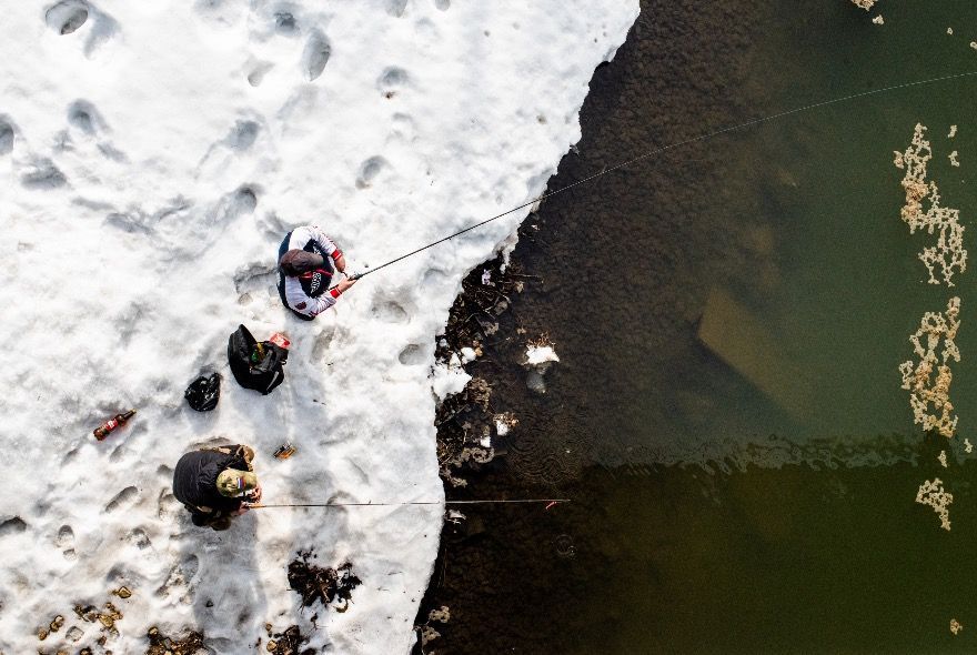 Не прощает ошибок: истории рыбаков, рискнувших выйти на тонкий лед