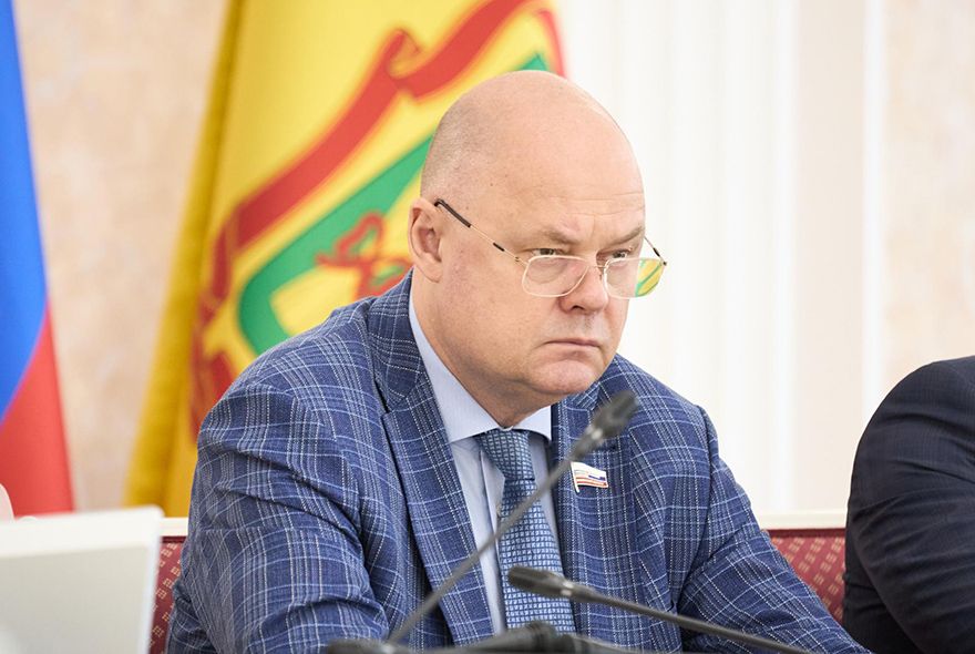 Вадим Супиков пояснил введение ограничений на снятие наличных