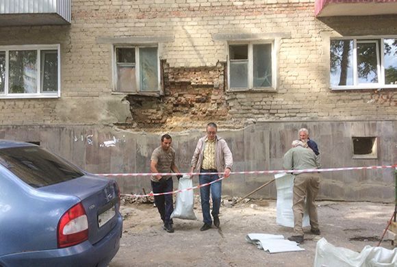 В Пензе начала рушиться стена дома на ул. Тамбовской