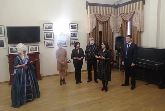 В Пензе открыли выставку, посвященную усадьбе Голицыных