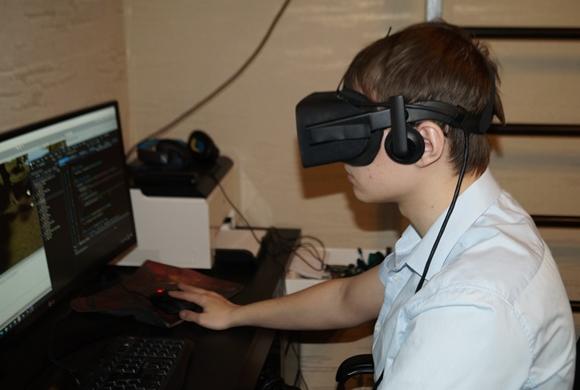 Пензенец создает виртуальную реальность для обучения основам выживания