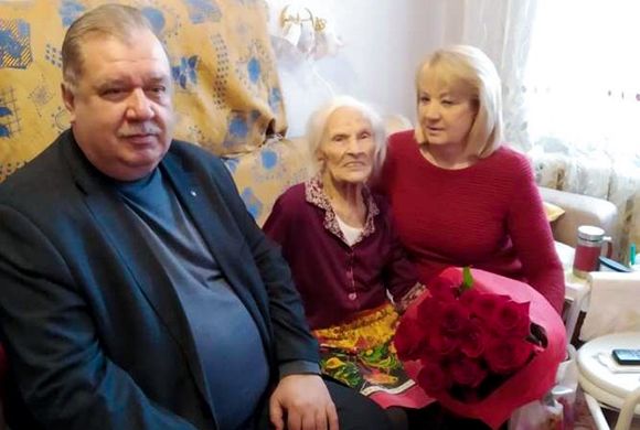 В Пензе ветерана войны Анну Лагутину поздравили со 103-летием