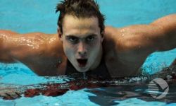 В последний день чемпионата России пловец Сергей Фесиков завоевал весь комплект медалей