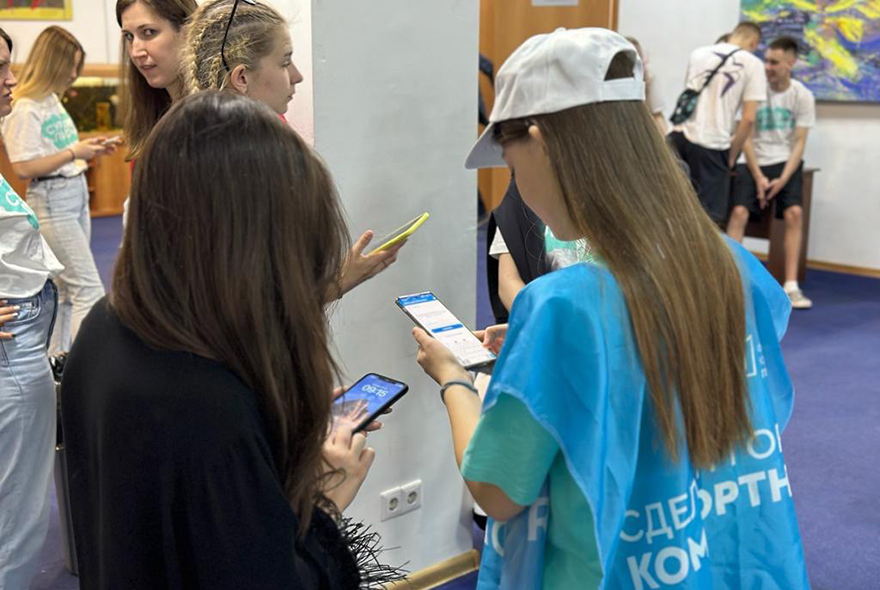 Волонтеры помогают пензенцам проголосовать за объекты благоустройства