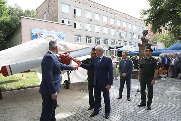 В экспозиции пензенского ДОСААФ появился самолет Як-52