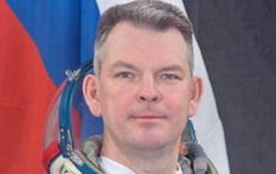 Александр Самокутяев едет домой
