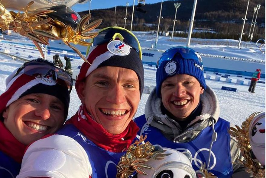 Олег Мельниченко поздравил Александра Большунова с «золотом» Олимпиады