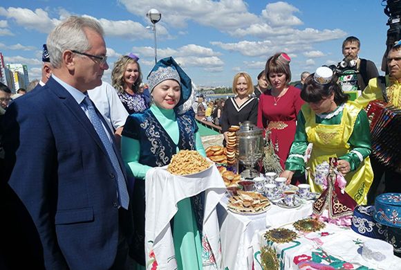 В Спутнике стартовал межрегиональный фестиваль «Мост дружбы»