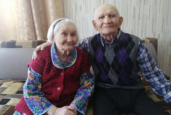 70 лет, как один день: Пензенские сельчане отметили благодатную свадьбу