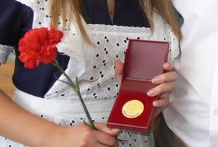 Пензенские выпускники школ все же получат медали
