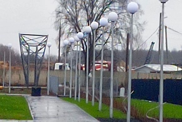 В Спутнике установили новые фонари 