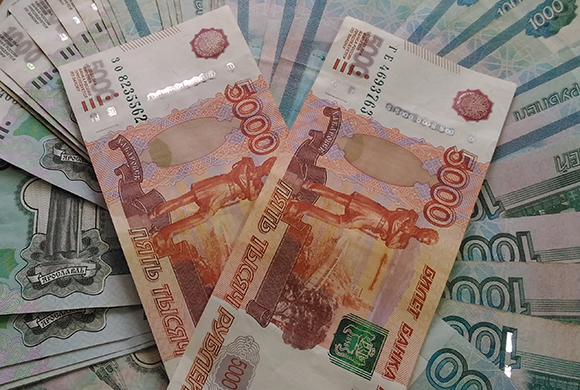 Мошенники поживились на 1,7 млн рублей за счет жителя Каменки