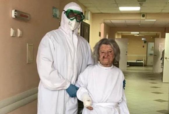 Новогодняя сказка: В Пензе 98-летнюю бабушку вылечили от коронавируса