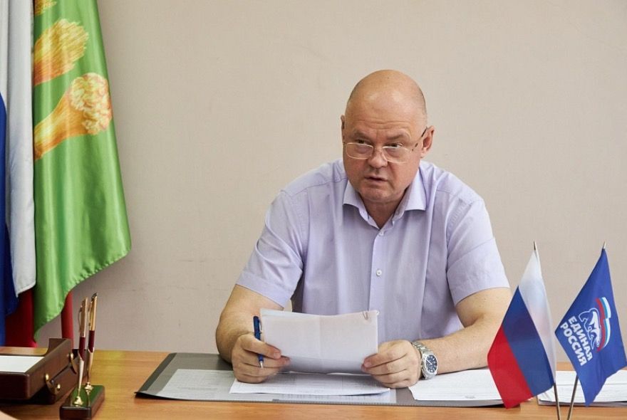 Вадима Супикова поблагодарили за помощь в благоустройстве детских площадок