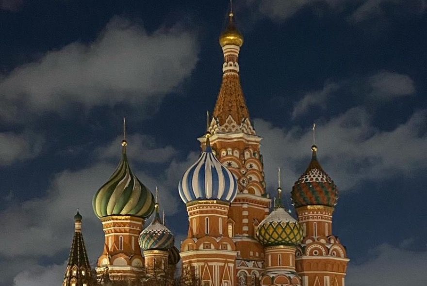 80-летняя пензячка отправилась в Москву на встречу с мошенником