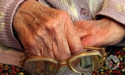 В Пензе, несмотря на предупреждение сотрудников банка, пенсионерка отдала мошенникам крупную сумму
