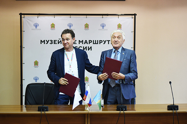 Илья Доронченков и Кирилл Застрожный