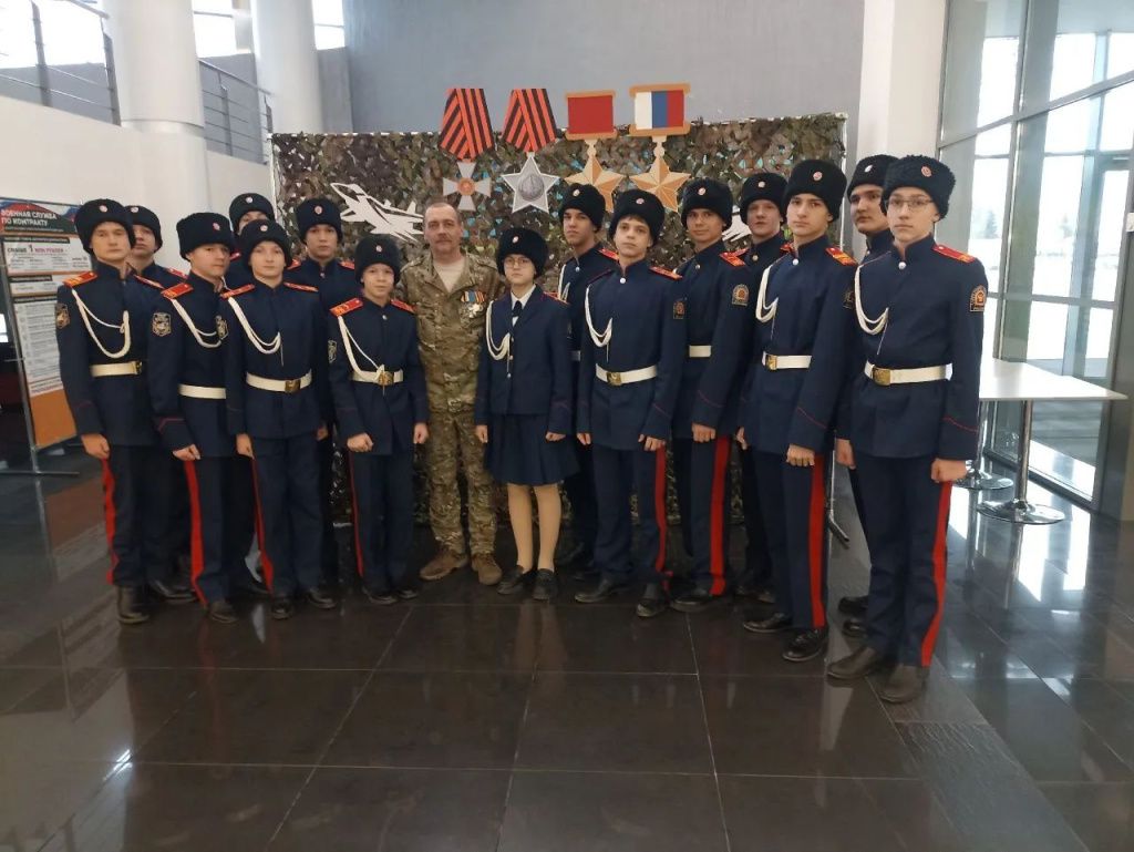 Наставник и воспитанники.jpg