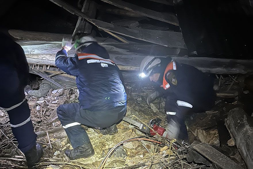 Обрушение крыши дома в Старом Ардыме 24 апреля 2026 (2).jpg