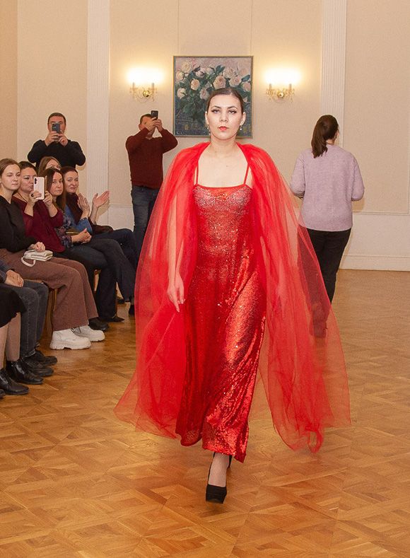 Показ Театра моды Ирины Князевой. Показ Театра моды Ирины Князевой (3).jpg