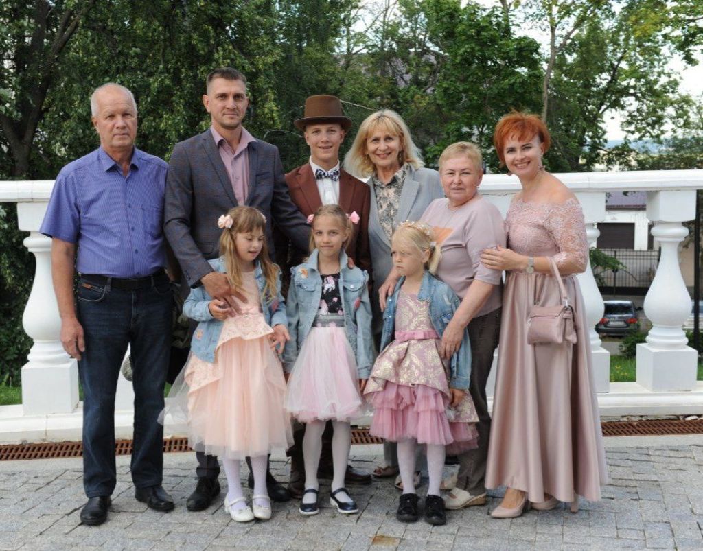 На выпускном старшего сына Андрея/ photo_2025-06-29_23-14-39.jpg