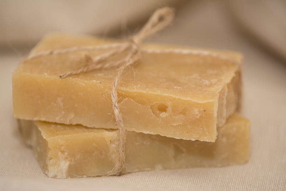 soap-beeswax-sheavaj-cosmetics-natural-healthy.jpg