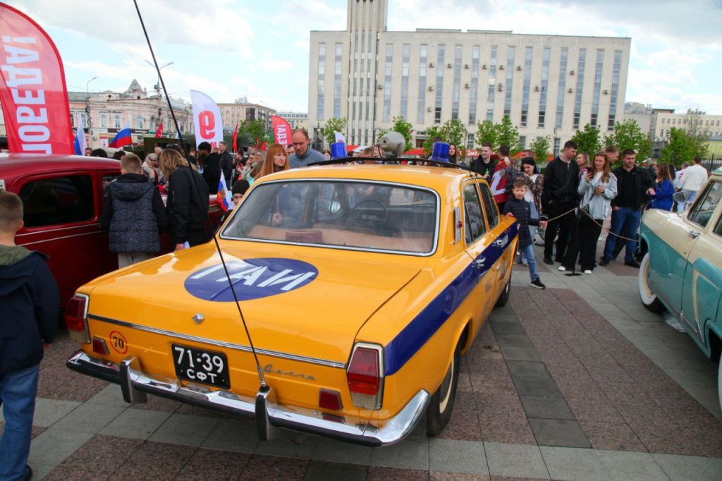Выставка ретро-автомобилей в Пензе 9 мая 2025 Выставка ретро-автомобилей в Пензе 9 мая 2025 (2).jpg