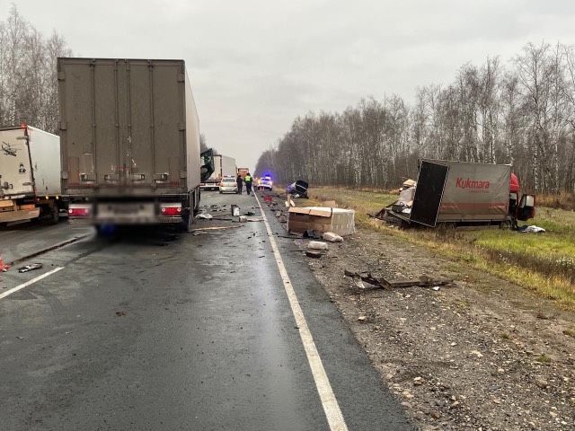 ДТП в Иссинском районе 6 ноября 2025||Фото vk.com/gubdd58 ДТП в Иссинском районе 6 ноября 2025 (3).jpg