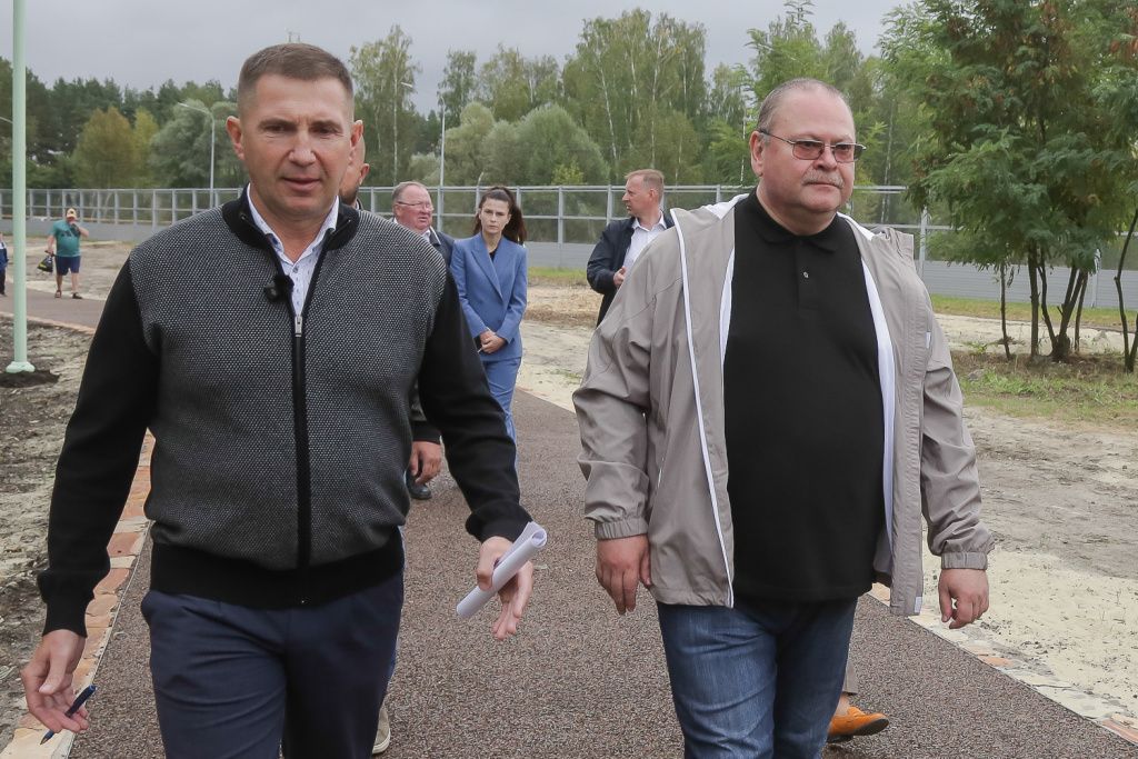 Мэр Олег Денисов и губернатор Олег Мельниченко. IMG_0885.jpg