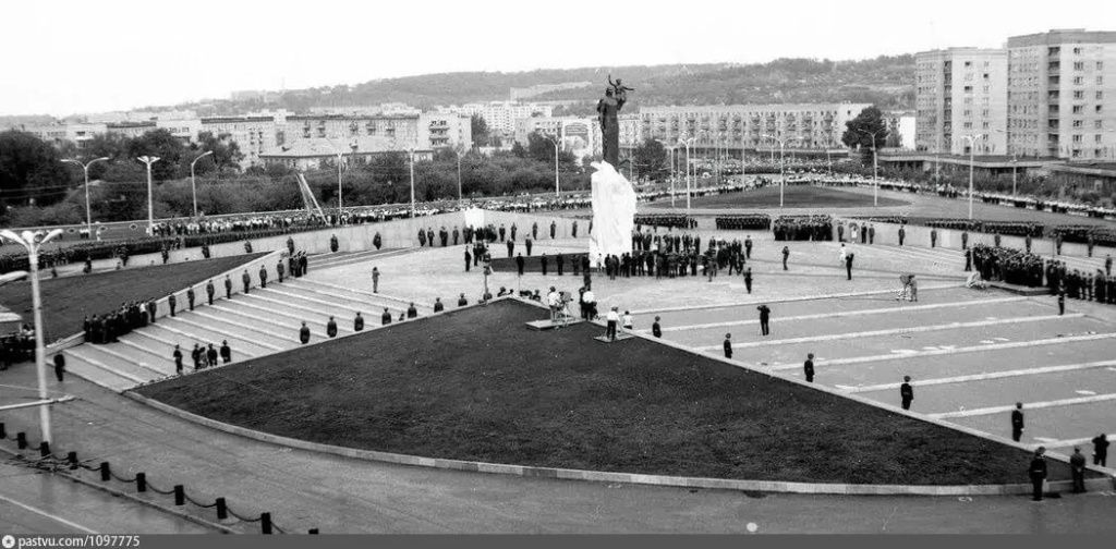 9 мая 1975 года. Все готово к открытию памятника 2025-06-11 12.15.12.jpg