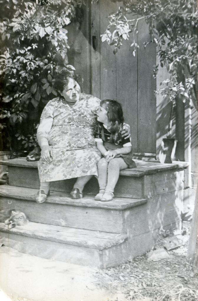 1. Мне всегда было о чем поговорить с бабушкой.jpg