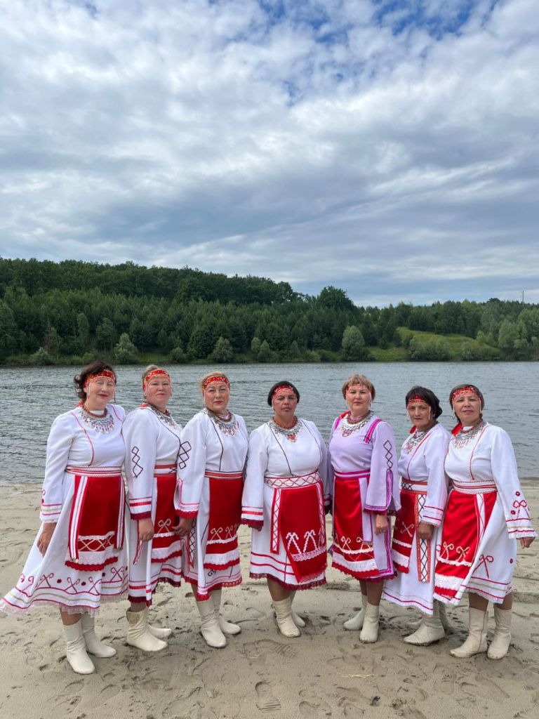Ансамбль «Ахаяс» Ахаяс.jpg