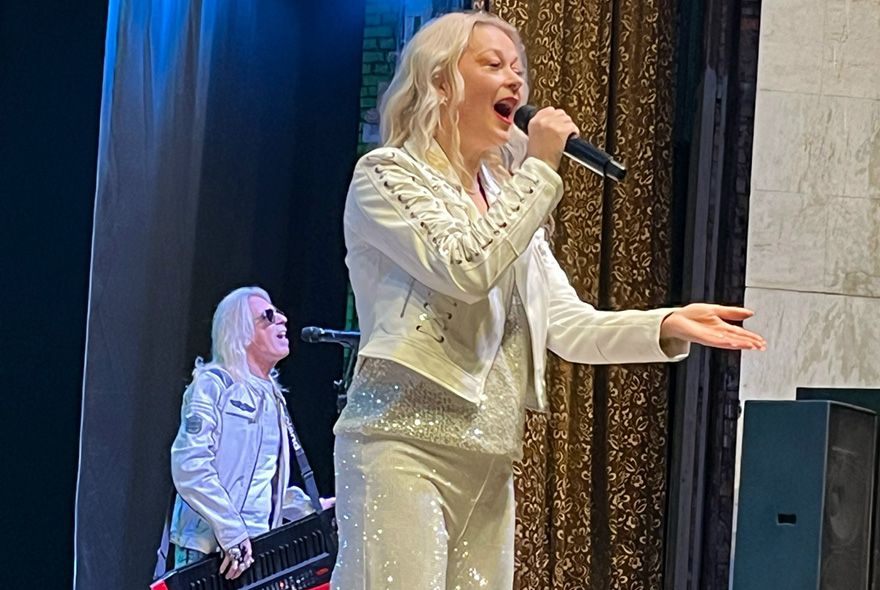 Группа Каролина.jpg