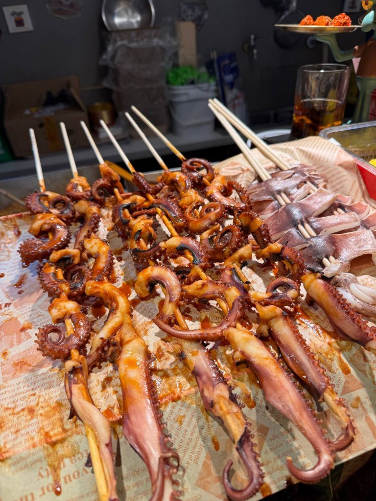 Еда – лучший способ понять местную культуру 2qxnhjNNorKVBwanNViuzxVoEAPK8-hz3LxJwvUCyEvRarr5v9Ia2r33e0_P3CZSSkXBUWHl4NM6Av-iDiJxmTkF.jpg