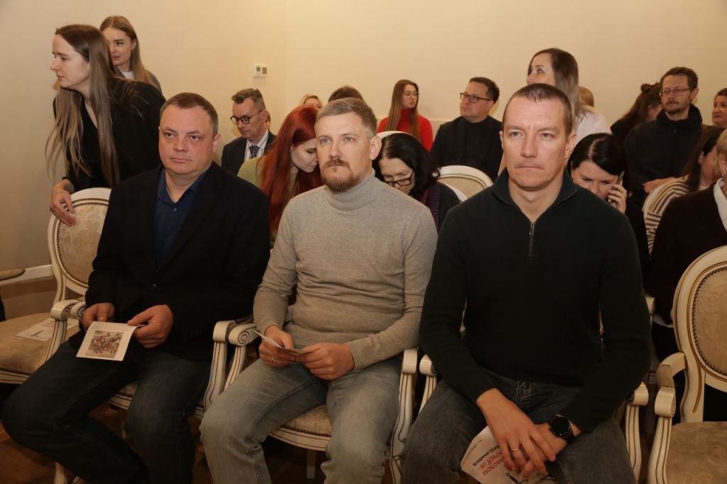 2025-12-05 11.26.38.jpg