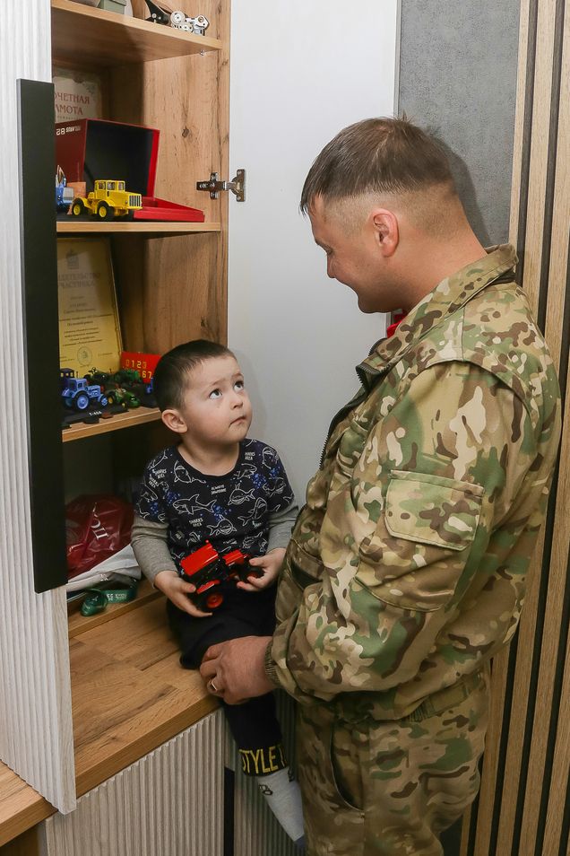 Трактор — любимая игрушка Кирюши IMG_7954.jpg