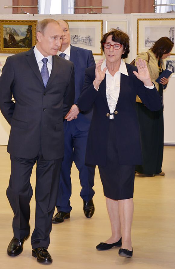 Владимир Путин и Тамара Мельникова||Фото из архива музея-заповедника «Тарханы» Владимир Путин и Тамара Мельникова.jpg