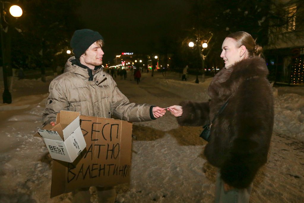 Девушкам было приятно получить подарок IMG_1422.jpg