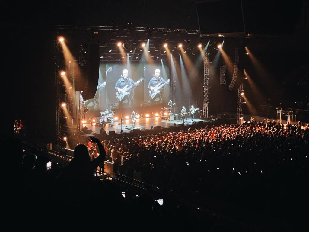 Музыканты сыграли все главные хиты 7103d9ee-e4df-4463-ad65-983b8c8c62e2.jpg