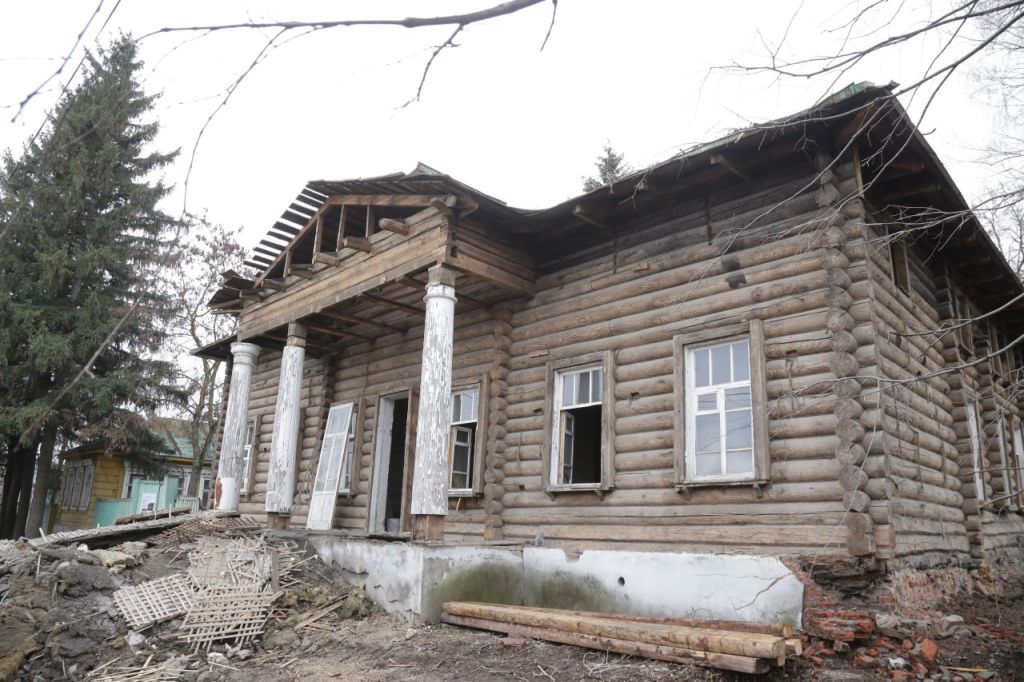 Так выглядело здание бывшего уездного училища перед реставрацией||Фото: А. Юшин 2026-01-14 10.51.36.jpg