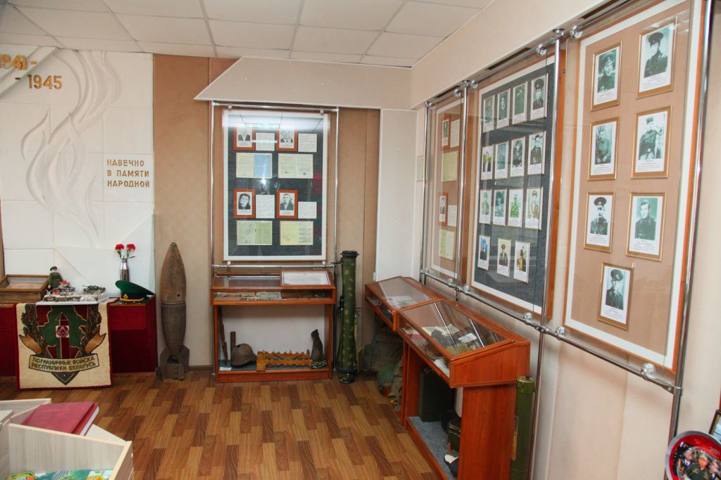 Музей давно перерос статус школьного IMG_7621.jpg