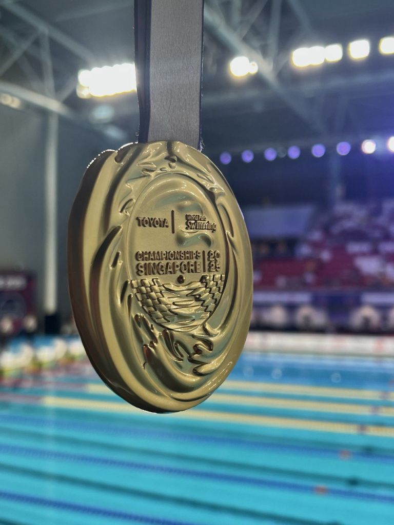 Вот оно! Золото чемпионата мира||Фото из ахива героини 5.jpg