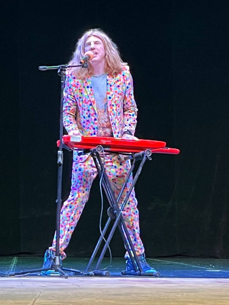 Денис Смирнов.jpg